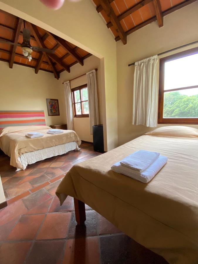 Hotel Torrontes San Lorenzo  Exterior photo