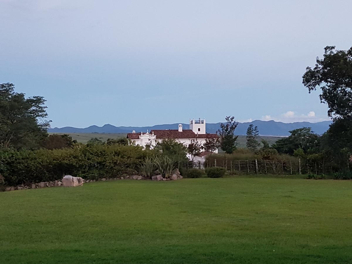 Hotel Torrontes San Lorenzo  Exterior photo